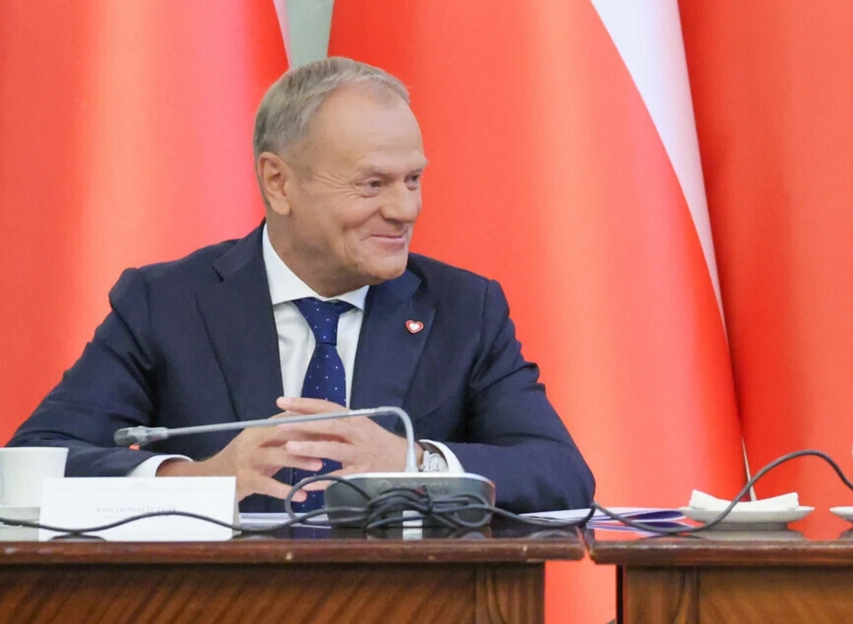 "Lata temu oglądałem z dziećmi, a niedawno z wnuczkami, znaną francuską kreskówkę 'Było sobie życie'. Gorąco polecam posłom PiS" - napisał w środę Donald Tusk na platformie X. Premier najprawdopodobniej odniósł się w ten sposób do krytykowania przez Prawo i Sprawiedliwość nowo wprowadzonego do szkół nieobowiązkowego przedmiotu edukacja zdrowotna. Jeden z programów publicystycznych obnażył jednak, że obejrzenie przywołanej przez premiera kreskówki przydałoby się nie tylko politykom PiS. Dlaczego?