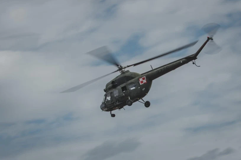 Awaryjne lądowanie wojskowego śmigłowca. Kłopoty podczas lotu