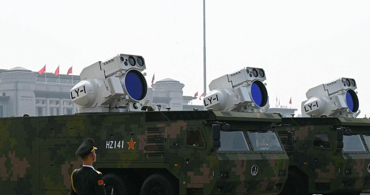 Największa parada wojskowa Chin. Pokazano laser LY-1 i nowe pociski nuklearne DF-61