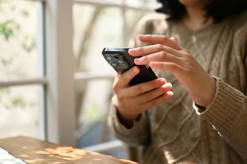 Skutki używania sztucznej inteligencji dla mózgu. To dzieje się z pamięcią