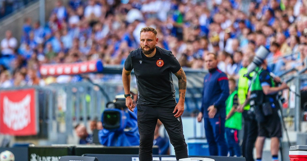Widzew w dołku, a trener wyjechał na wesele. Błyskawiczna reakcja klubu wiadomości,aktualności,Interia Widzew w dołku, a trener wyjechał na wesele. Błyskawiczna reakcja klubu
