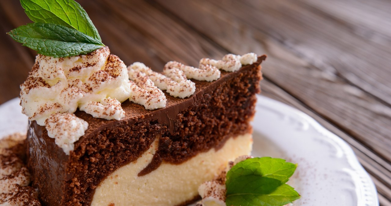 Sernik Izaura - jak zrobić kultowe ciasto krok po kroku?
