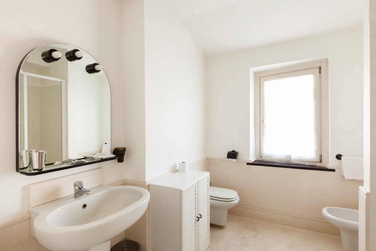 Otwierasz okno po prysznicu? To błąd