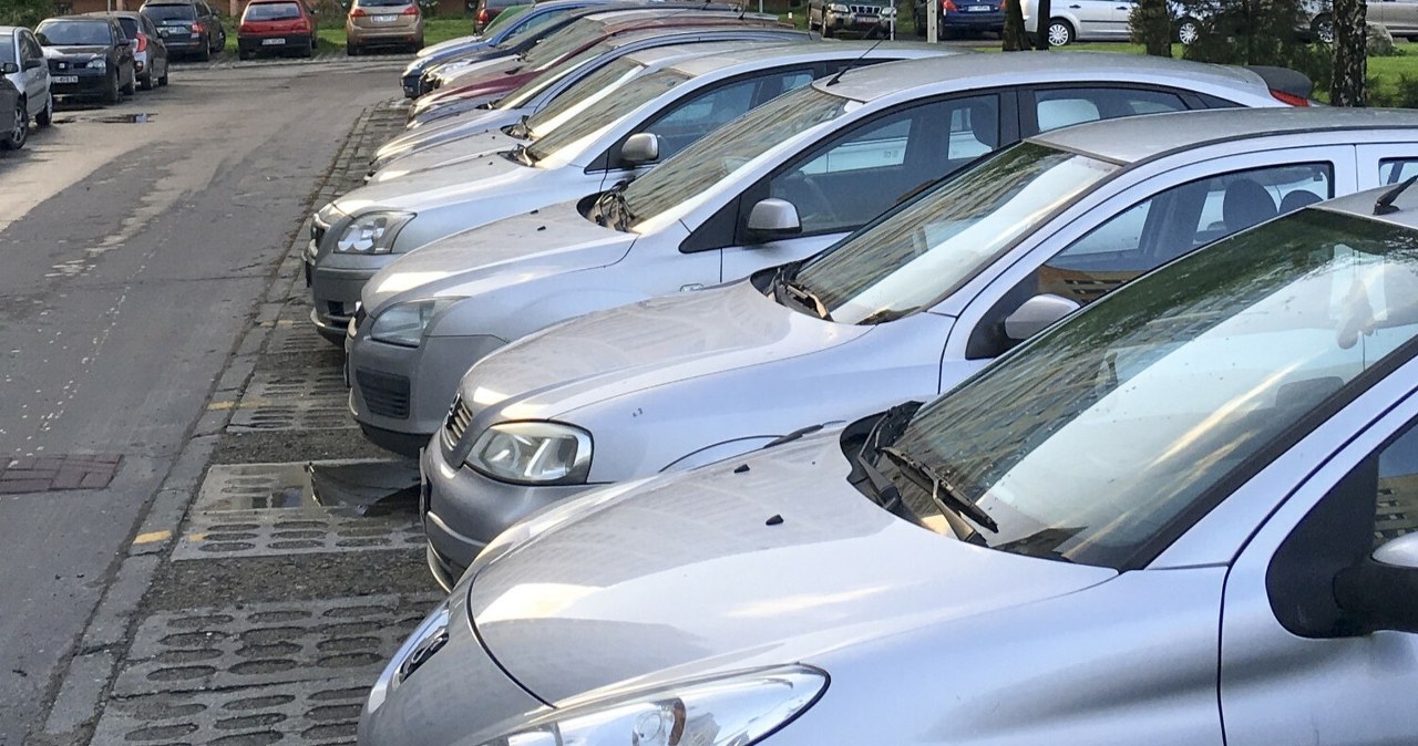 Jeden manewr może zniechęcić złodzieja. Wystarczy zaparkować tyłem