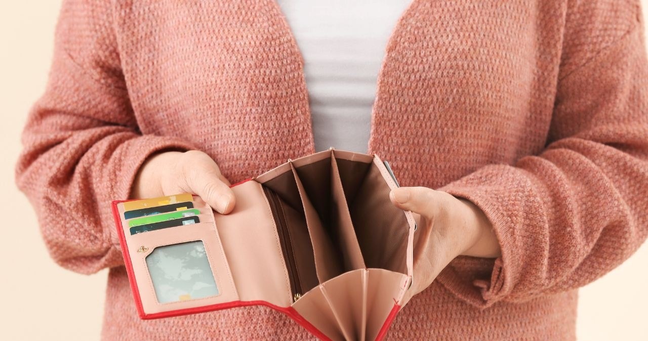 Dlaczego ciągle brakuje ci pieniędzy? Sprawdź te proste błędy