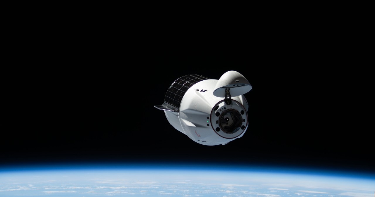 Statek SpaceX zmienił położenie ISS. NASA planuje zniszczyć stację