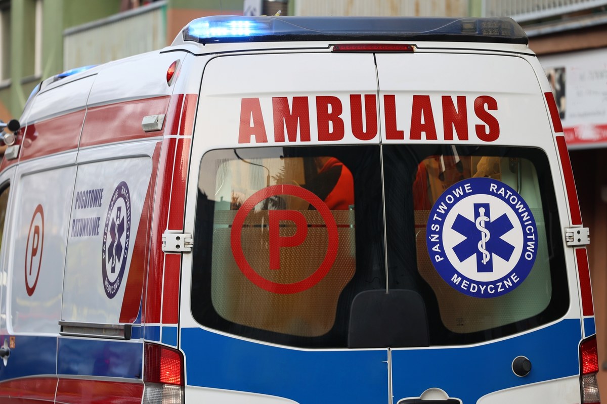 Nie chcieli zabrać mamy do szpitala. Zaatakował ratownika