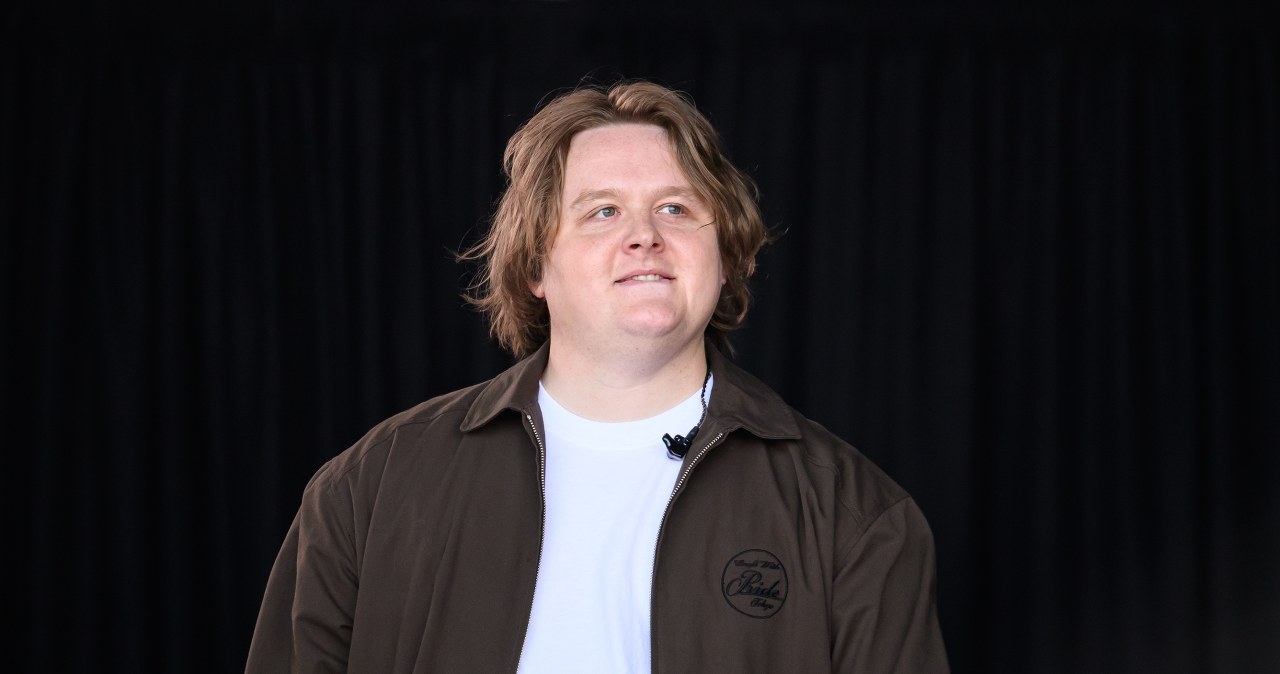 Lewis Capaldi zebrał się na wyznanie. Wprost powiedział o wyższości kobiet