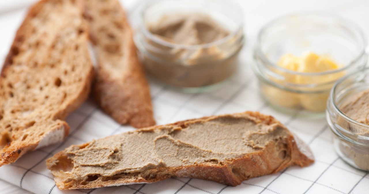 Kanapkowy hit dla seniorów. Prosta, zdrowa, sycąca pasta pełna żelaza