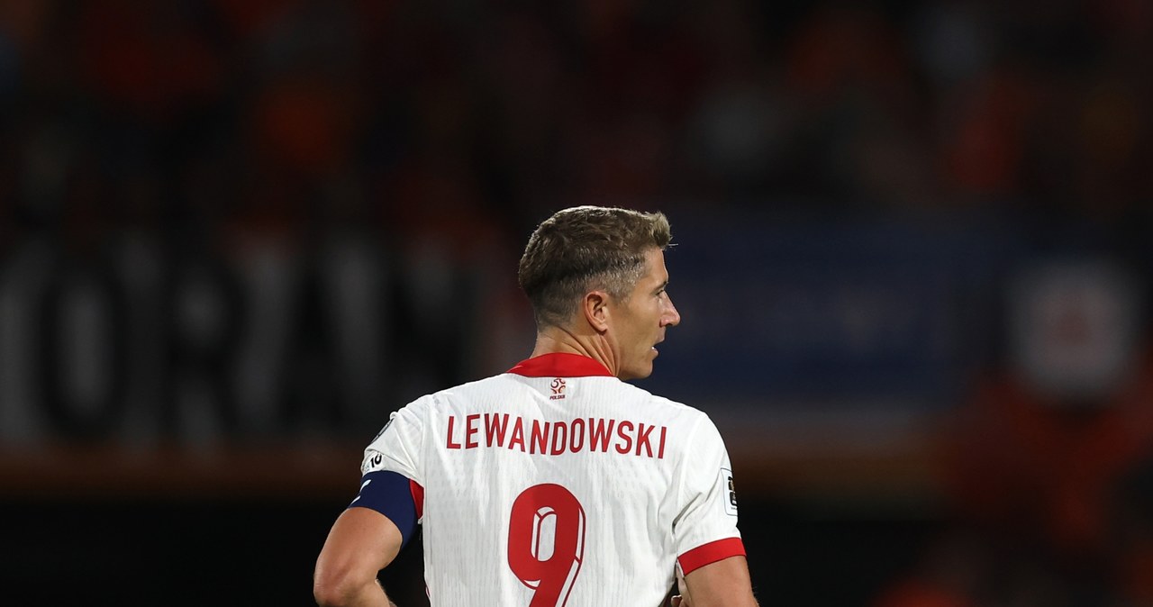 Niepokojące doniesienia po meczu z Holandią. Chodzi o Lewandowskiego. Czegoś takiego nie było od lat wiadomości,aktualności,Interia Niepokojące doniesienia po meczu z Holandią. Chodzi o Lewandowskiego. Czegoś takiego nie było od lat