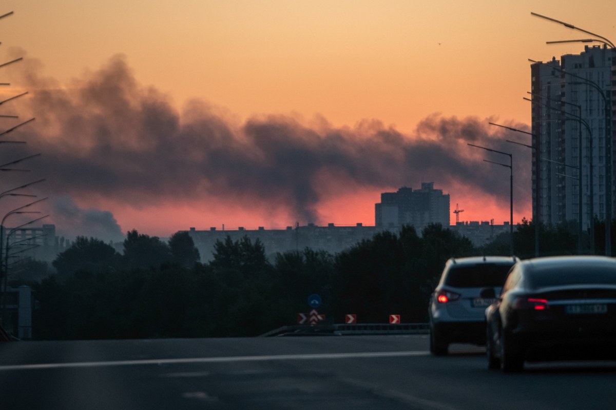 ​Pożary wieżowców i rządowego gmachu. Rosjanie zaatakowali Kijów