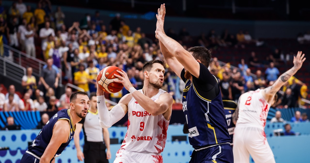 wiadomości,aktualności,Interia Nieoczekiwany zwrot akcji! Polscy koszykarze wygrywają po dramatycznym meczu