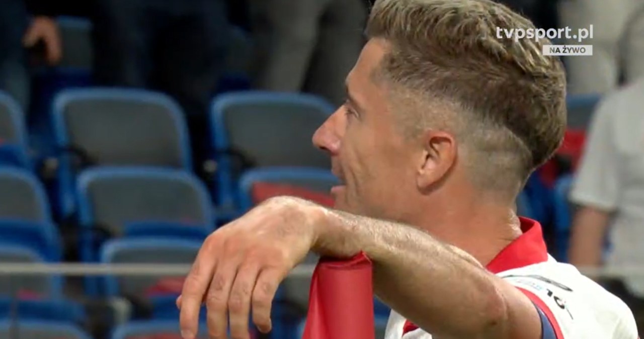 wiadomości,aktualności,Interia Tak Zieliński obsłużył Lewandowskiego. Piękna akcja kapitanów na 2:0 [WIDEO]