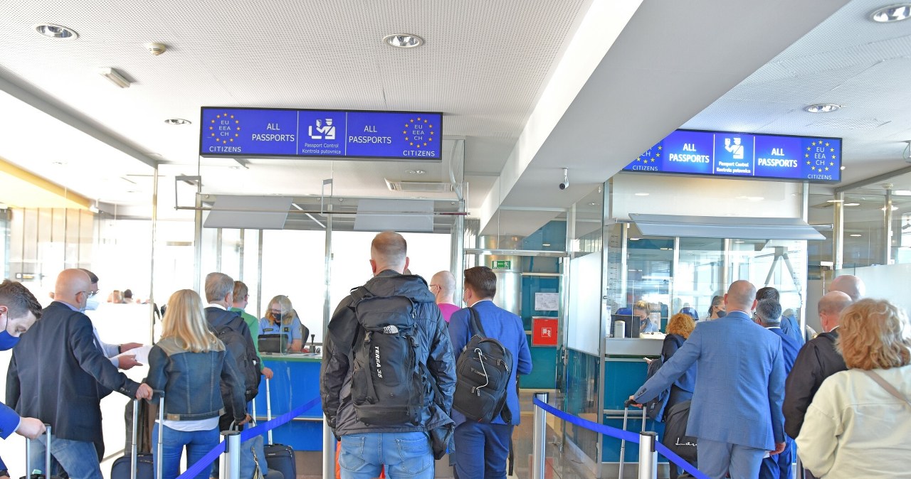 Ruszył nowy system wjazdowy do UE. Koniec ze stemplami