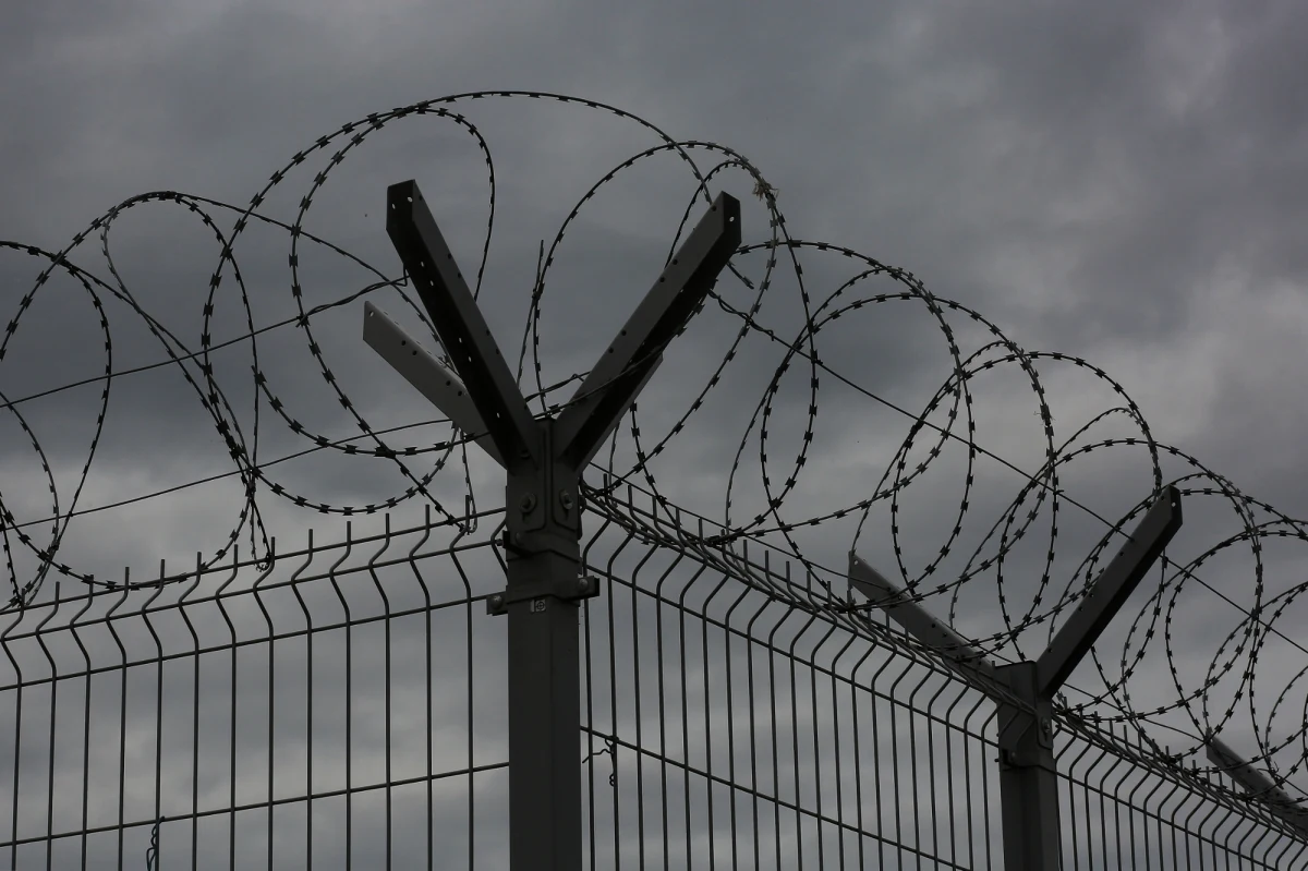 W kolonii karnej w Mohylewie na Białorusi zmarł 3 września Rosjanin Andriej Podniebiennyj. Odsiadywał łączny wyrok 16 lat i ośmiu miesięcy więzienia o zaostrzonym rygorze – poinformowała w poniedziałek stacja Biełsat.