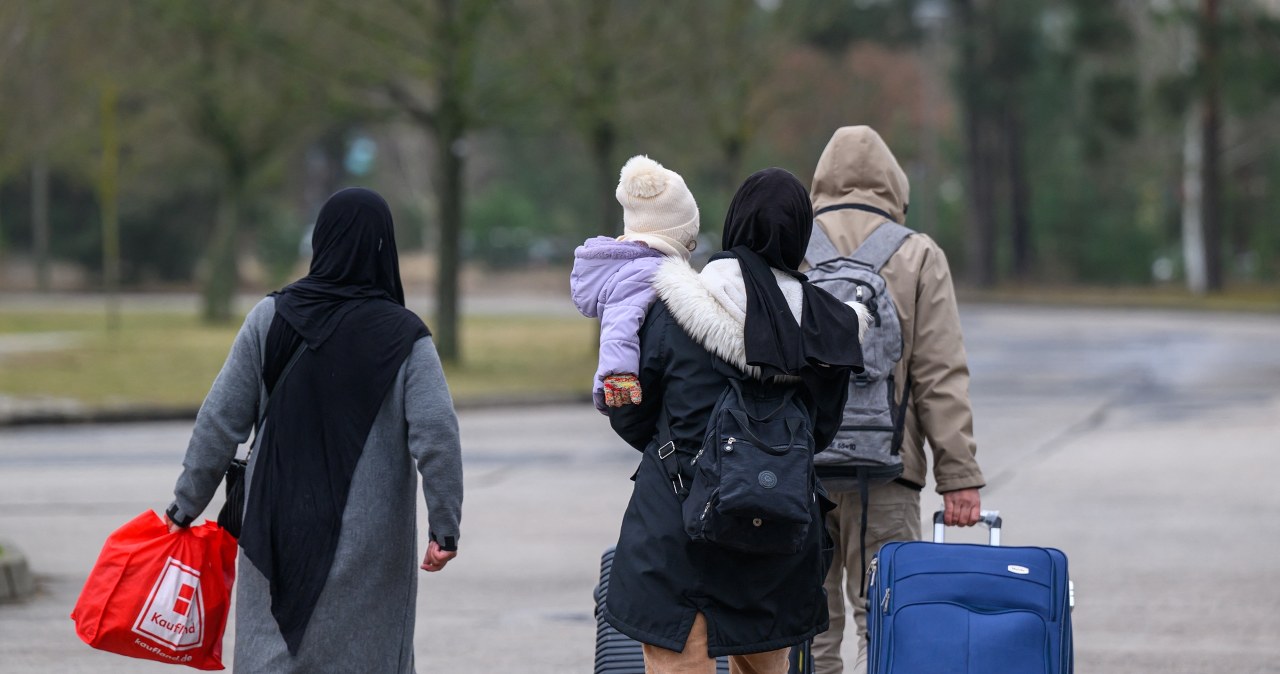 wiadomości,aktualności,Interia Już nie Niemcy. Migranci składają wnioski o przyznanie azylu w innych krajach