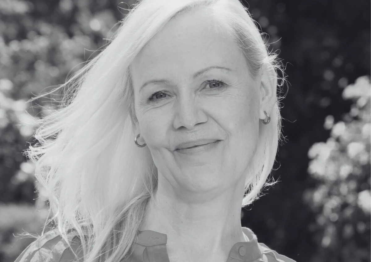 Prokurator rejonowy w Nisku na Podkarpaciu wszczął śledztwo ws. wypadku, w którym zginęła dziennikarka radiowej Trójki Katarzyna Stoparczyk. "Zabezpieczamy kolejne dowody i przesłuchujemy świadków" - powiedział prokurator rejonowy Piotr Walkowicz.