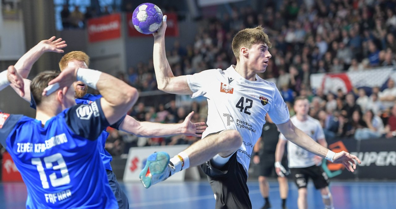 13 asyst 20-latka z Piotrkowianina. Siódemka 2. serii ORLEN Superligi wiadomości,aktualności,Interia 13 asyst 20-latka z Piotrkowianina. Siódemka 2. serii ORLEN Superligi