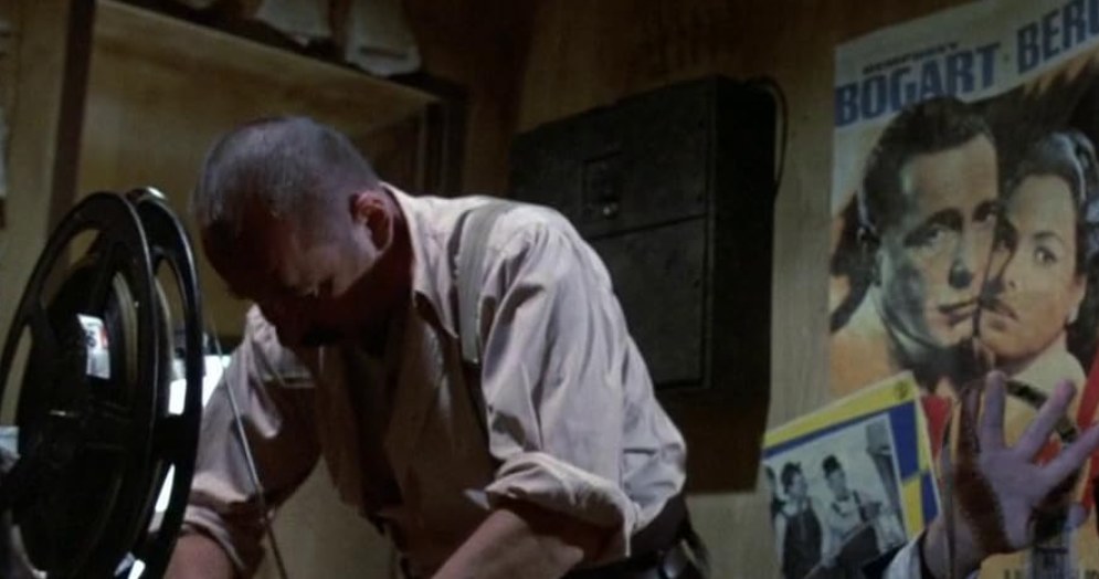 Wycięte z filmów sceny pocałunków. Legendarna produkcja wraca na ekrany kin wiadomości,aktualności,Interia Wycięte z filmów sceny pocałunków. Legendarna produkcja wraca na ekrany kin