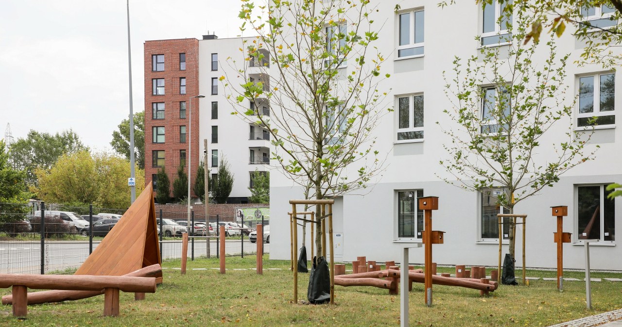 Kto naprawdę mieszka w lokalach komunalnych? Gminy mają problem