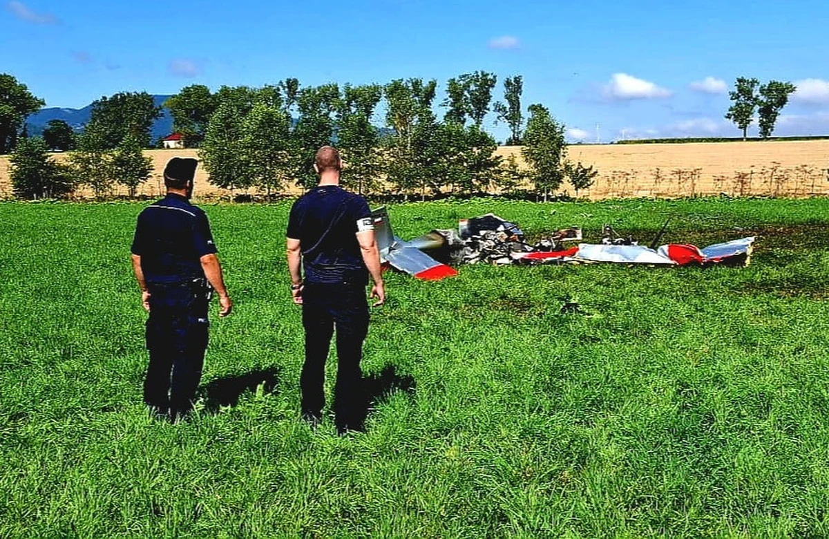 Dwie osoby nie żyją - to tragiczny bilans wypadku lotniczego, do którego doszło we wsi Lipowa w powiecie żywieckim w województwie śląskim.