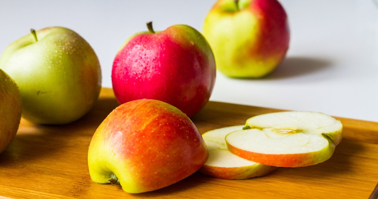 Jabłko rano czy wieczorem? Pora dnia ma ogromne znaczenie