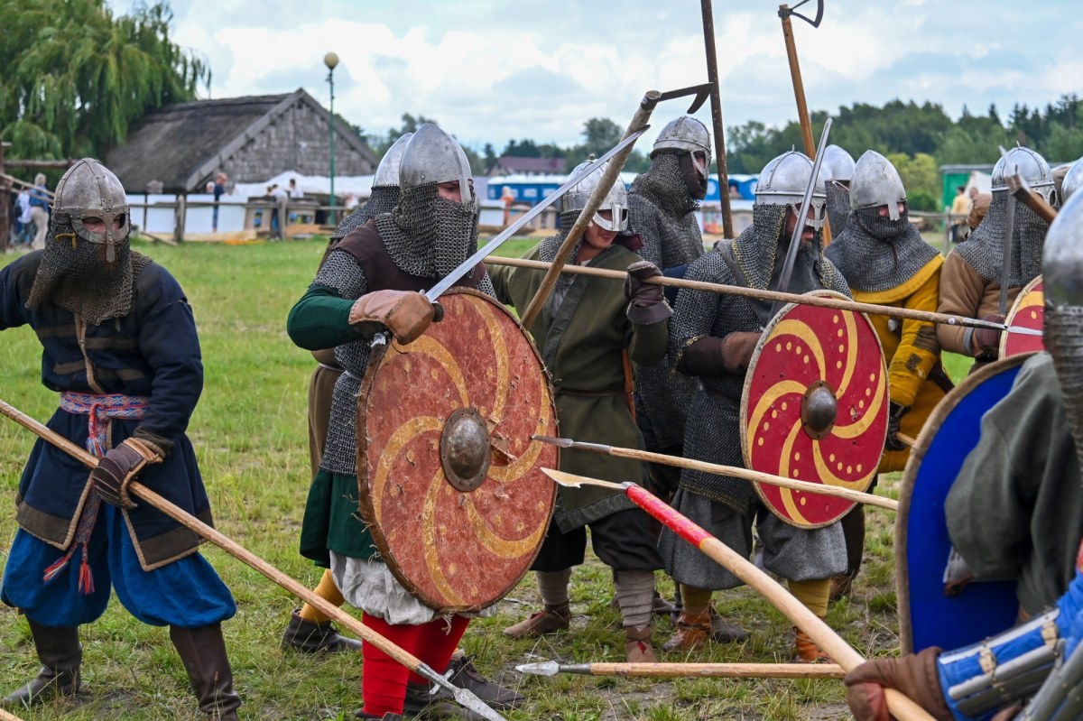 Zaginiona twierdza wikingów na wyciągnięcie łopaty. Archeolodzy w poszukiwaniu Jomsborga na Wolinie