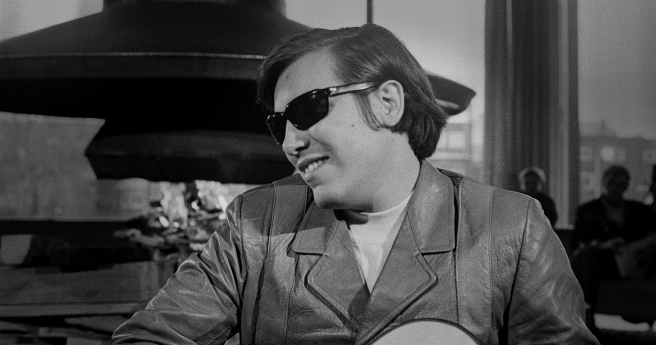 Jest niewidomy od urodzenia. Mało kto wierzył, iż odniesie światowy sukces