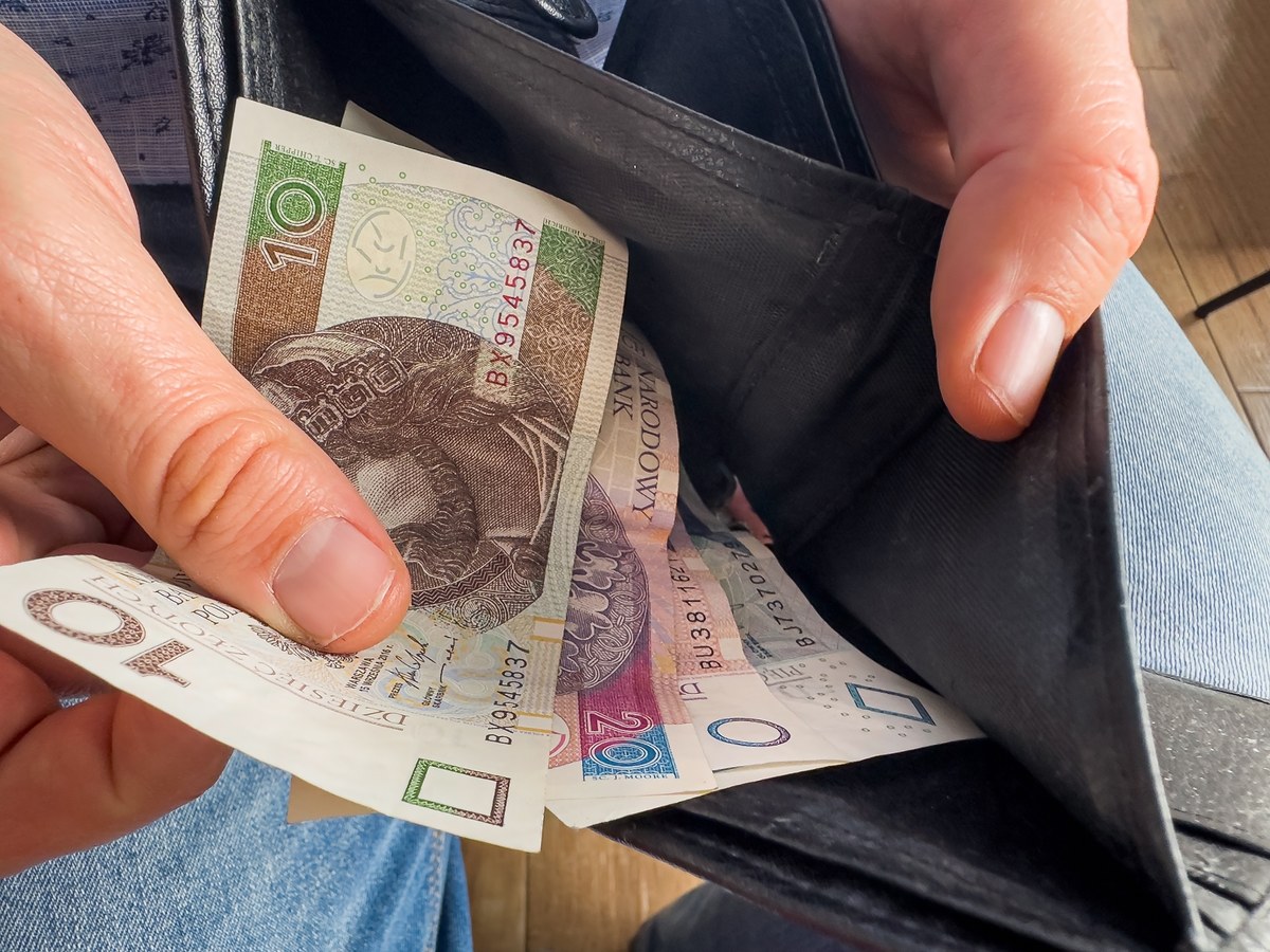 We wrześniu możesz dostać ponad 900 zł ekstra. Sprawdź, czy ci się należy