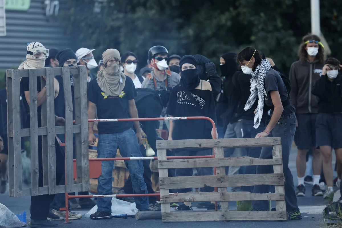 Francję sparaliżować ma dziś ruch "Zablokujmy wszystko" ("Bloquons tout"). Jego członkowie chcą zniechęcić nowego, 39-letniego premiera Sebastiena Lecornu do ogłoszenia drastycznych cięć budżetowych - zapowiadanych przez prezydenta Emmanuela Macrona.