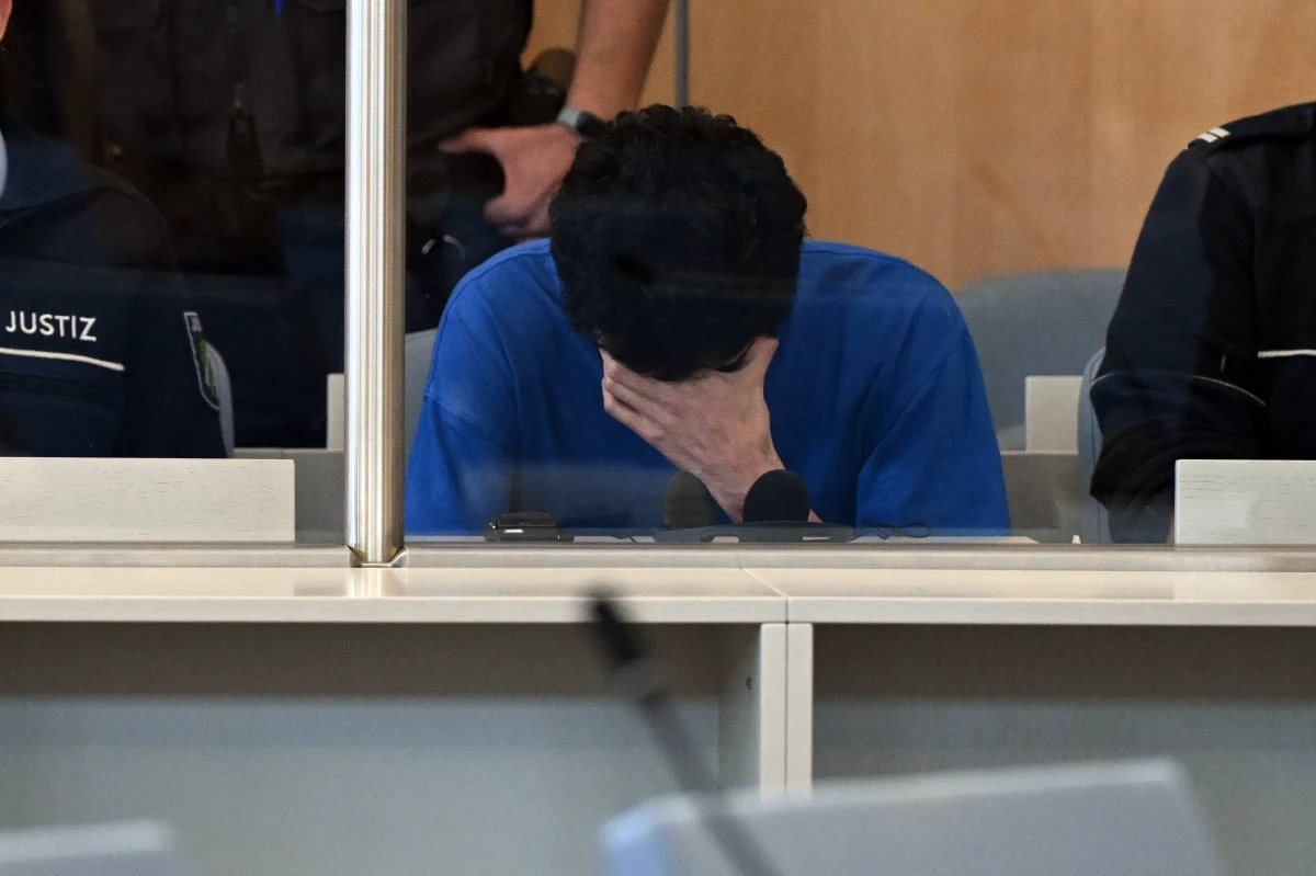 27-letni Syryjczyk, Issa al Hasan, został skazany na dożywotnie więzienie za dokonanie zamachu terrorystycznego podczas festynu w Solingen. W ataku zginęły trzy osoby, a osiem zostało rannych. Wyrok wywołał szeroką debatę na temat bezpieczeństwa i polityki migracyjnej w Niemczech.