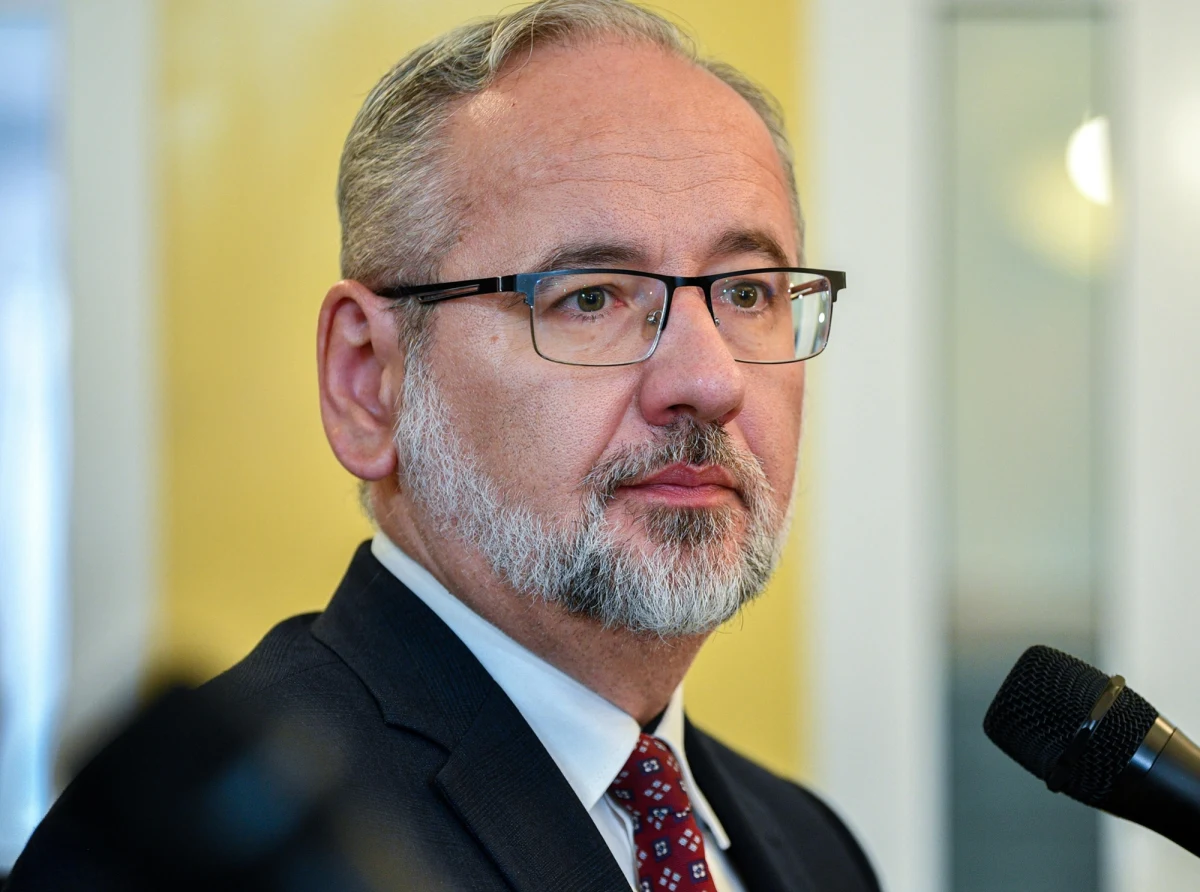 ​Sąd Okręgowy w Warszawie utrzymał w mocy wyrok 3 miesięcy pozbawienia wolności w zawieszeniu na dwa lata dla byłego ministra zdrowia Adama Niedzielskiego. Chodzi o ujawnienie danych wrażliwych lekarza Piotra Pisuli. Wyrok jest prawomocny.