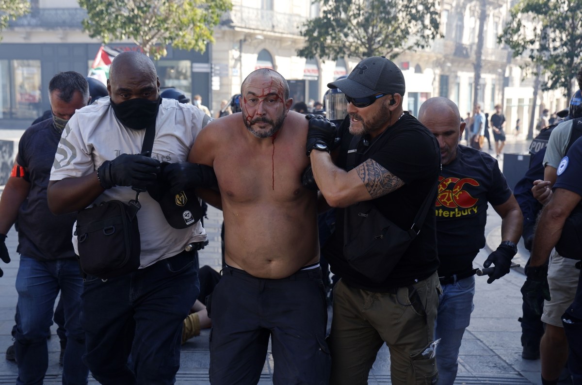 Krwawe starcia we Francji. Chcieli zablokować cały kraj