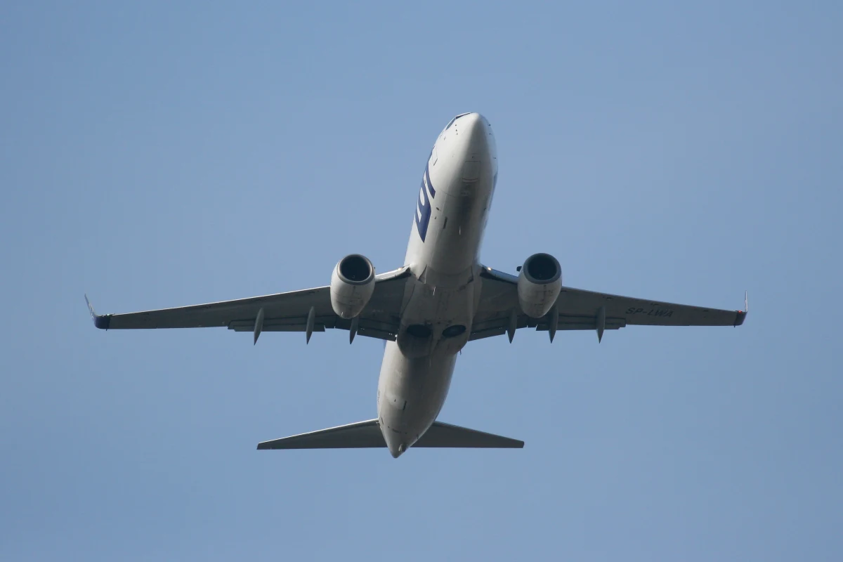 Ruch lotniczy we wschodniej części Polski wzdłuż granic Polski z Białorusią oraz Ukrainą od 10 września do 9 grudnia jest ograniczony - poinformowała w komunikacie Polska Agencja Żeglugi Powietrznej (PAŻP).