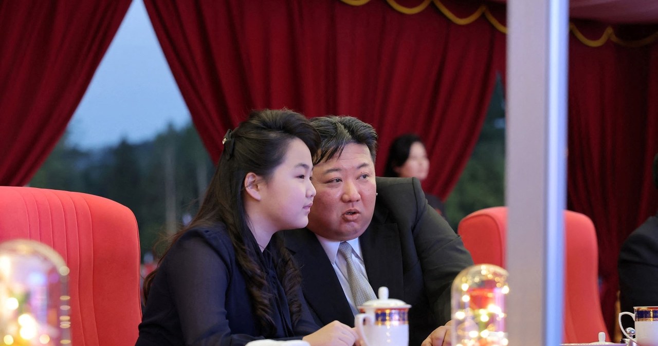 wiadomości,aktualności,Interia Kim Dzong Un przedstawia światu swoją córkę. Wywiad twierdzi, że to jego następczyni