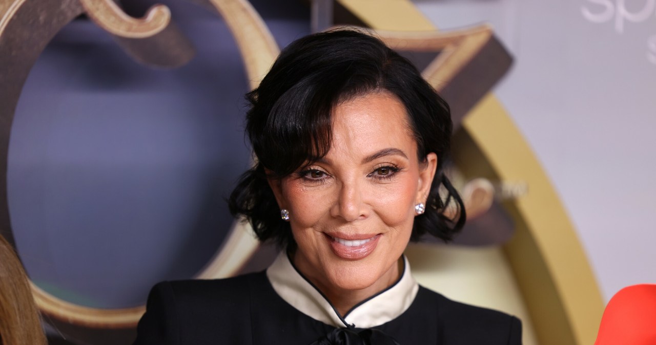Trzy eleganckie stylizacje Kris Jenner. Idealne dla kobiet 50 +