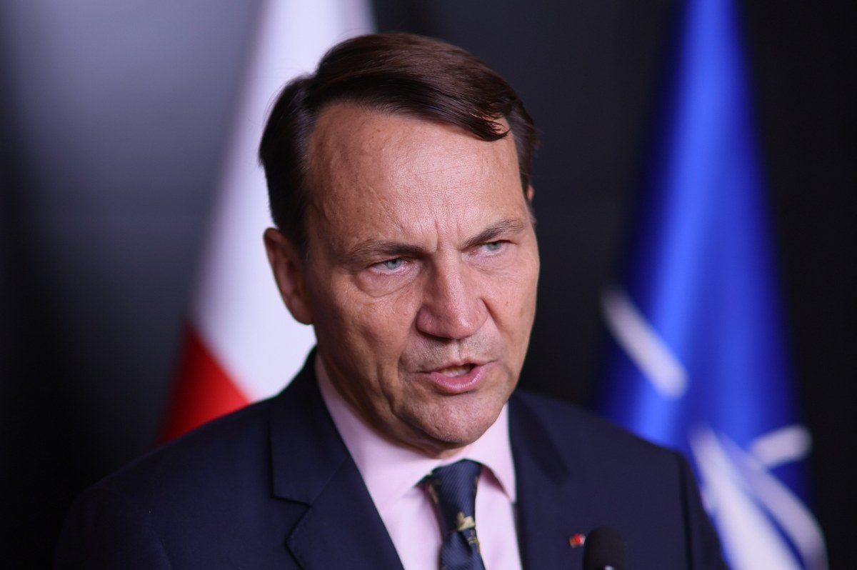 Sikorski w Kijowie o rosyjskiej prowokacji. "To nie były pomyłki"
