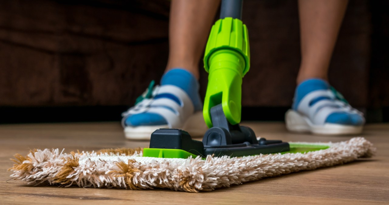 Gdzie wyrzucić starego mopa? Uważaj, gdzie ostatecznie wyląduje