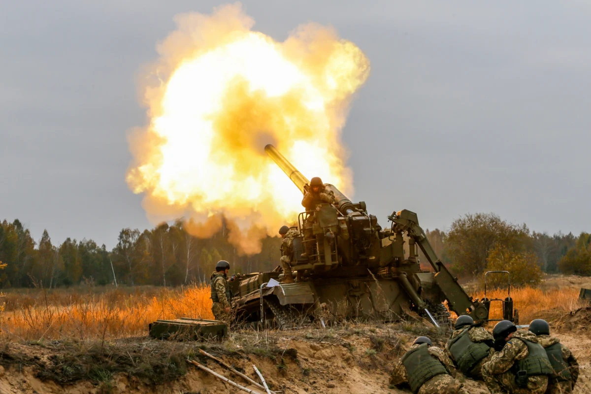 Rosyjska i białoruska armia prowadzą przy granicy z Polską ćwiczenia Zapad 2025. Potrwają one do wtorku. O tym, jaki jest najważniejszy cel tych manewrów i czy mamy się czego obawiać, rozmawialiśmy w Radiu RMF24 z ppłk rez. Maciejem Korowajem, ekspertem Instytutu Bezpieczeństwa i Rozwoju Międzynarodowego.