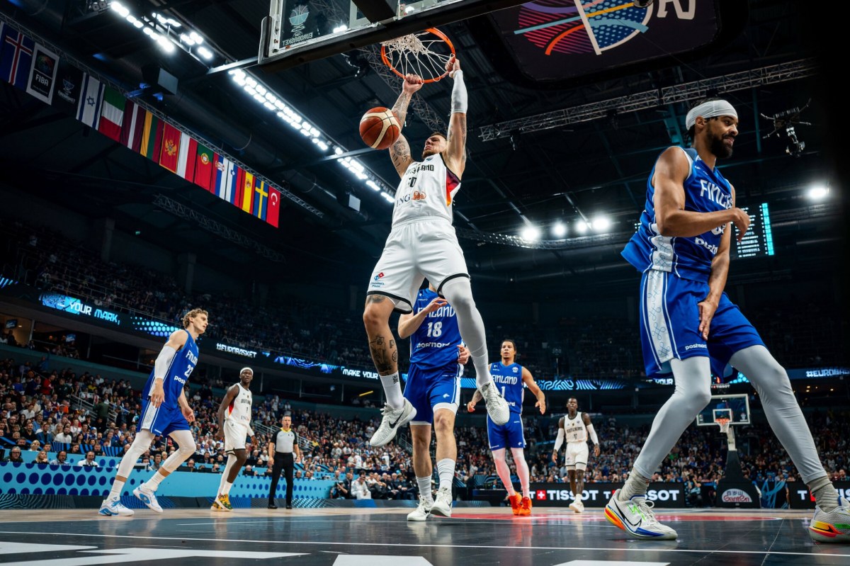 Szymon Szewczyk: Finał Eurobasketu to będzie starcie Schrödera z Sengunem