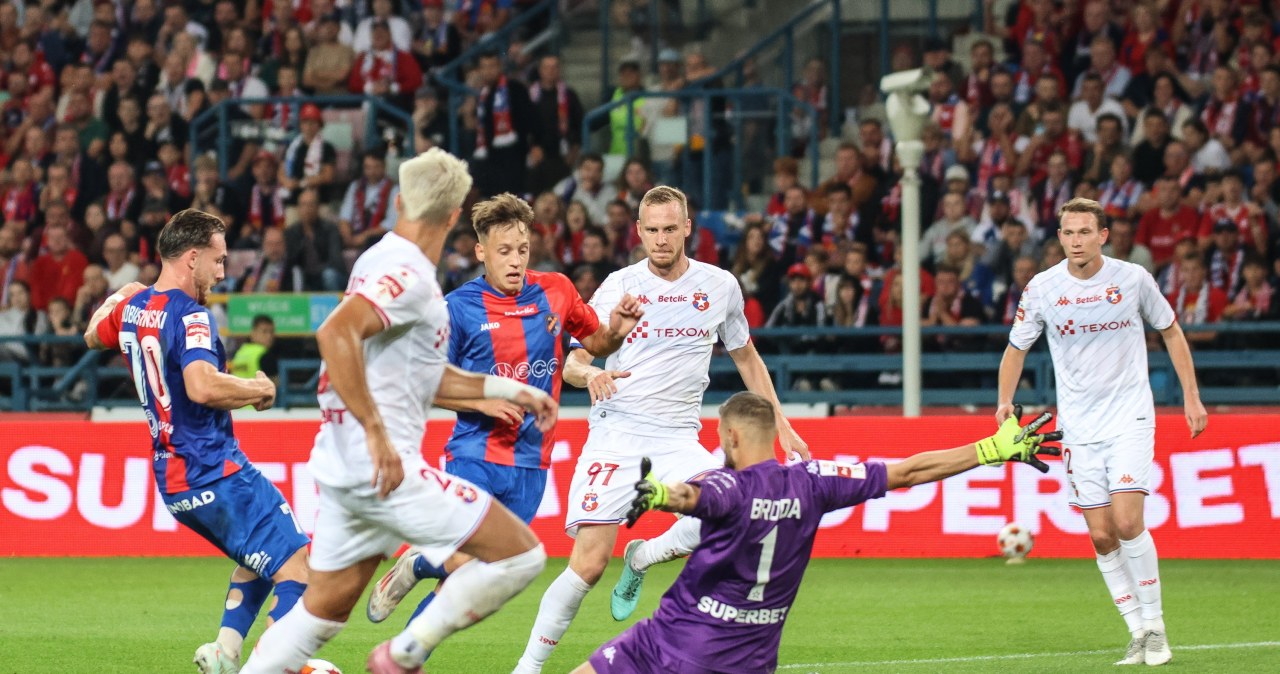 wiadomości,aktualności,Interia Szalony mecz Wisły Kraków. Emocje do ostatnich sekund