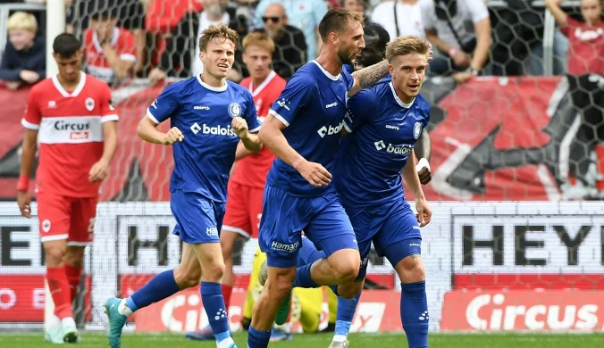 Pierwszy mecz i od razu gol, wymarzony debiut Polaka. Sygnał dla Urbana