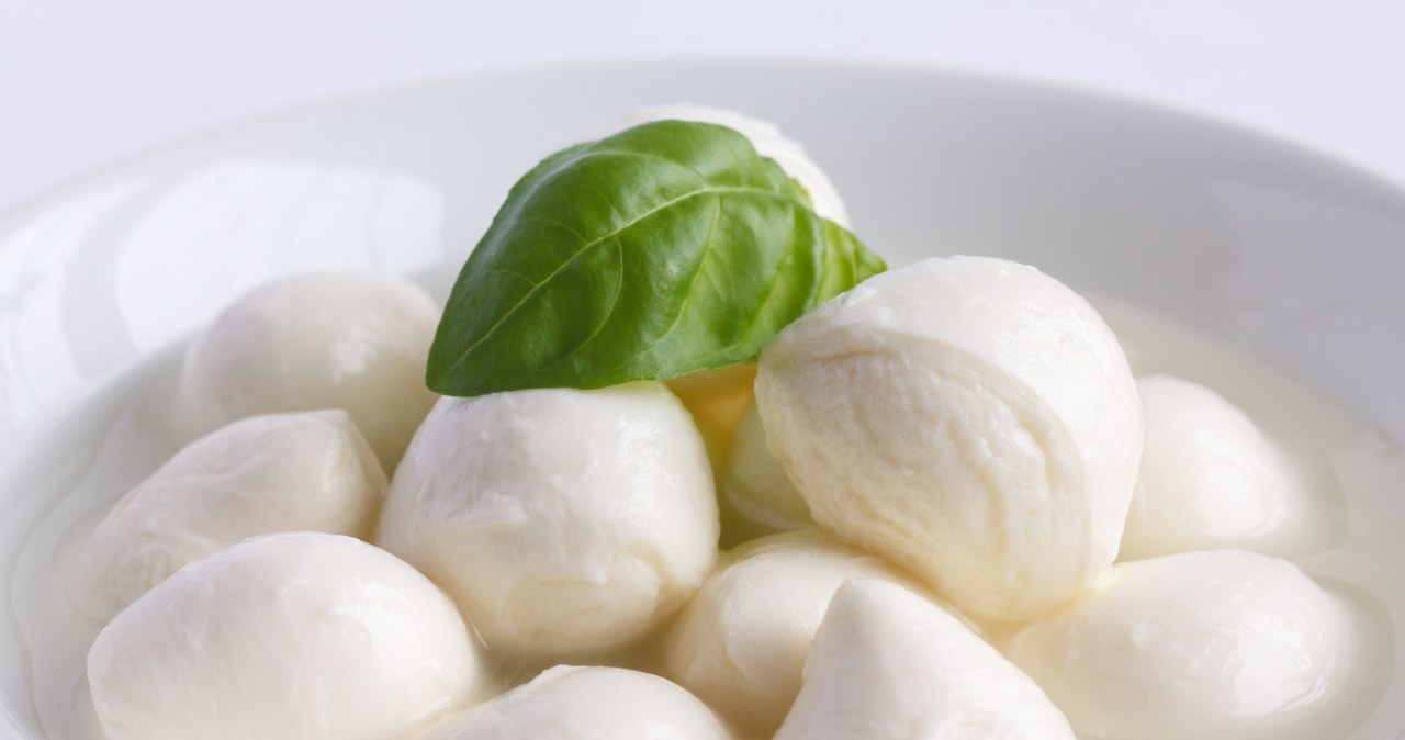 Co zrobić z wodą z mozzarelli? To prawdziwa witaminowa bomba