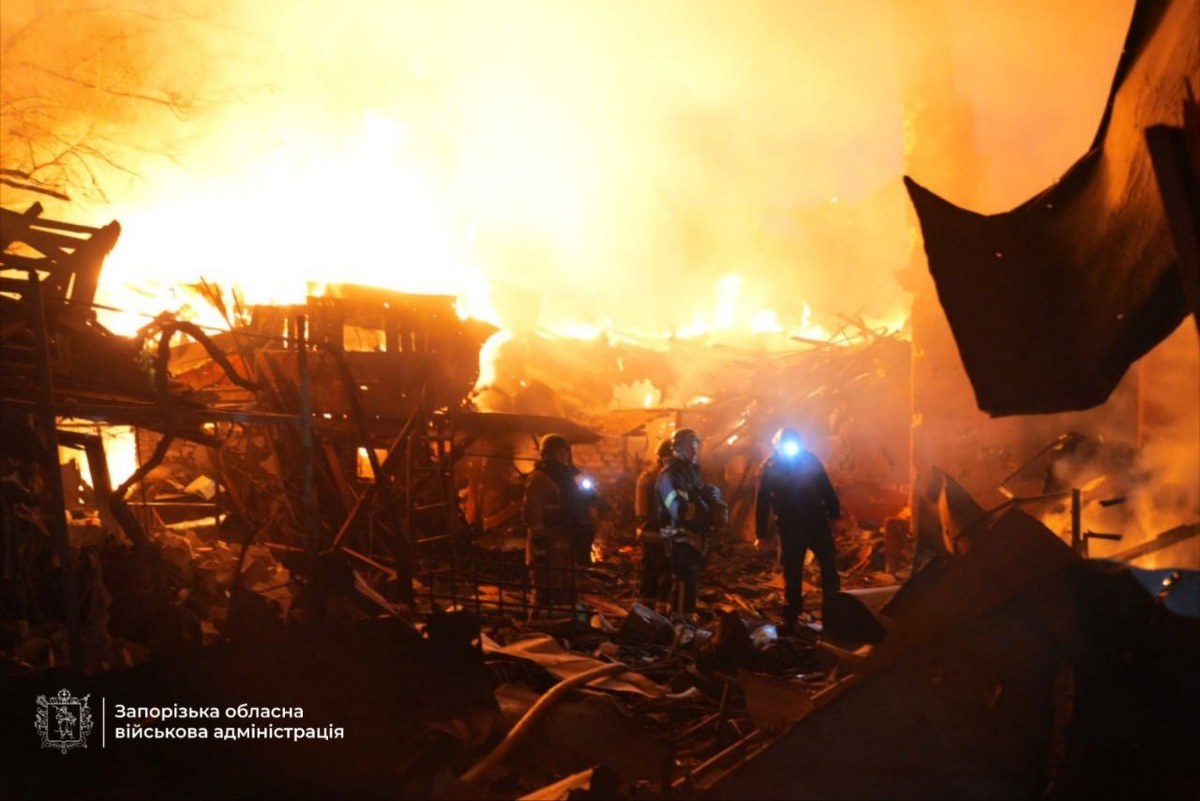 Zaporoże pod ostrzałem. Dramatyczne zdjęcia po ataku Rosji