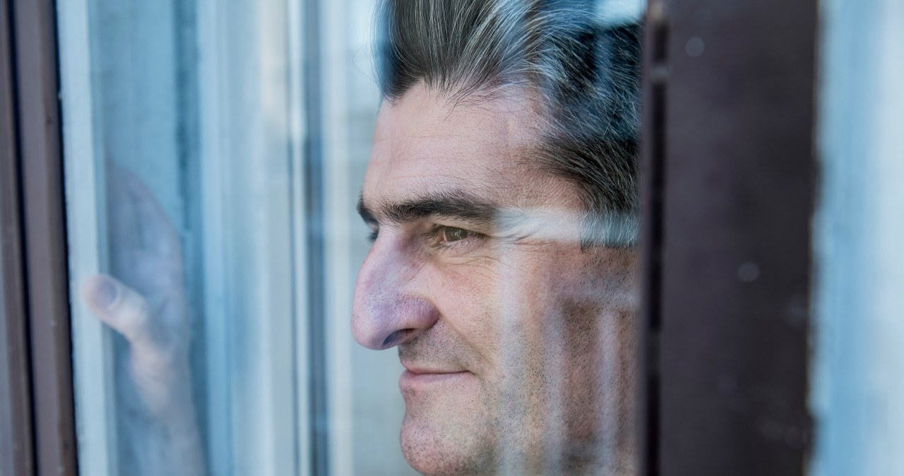 Nie wiedział, iż trafił pod zły adres. "Pan wyszedł z kuchni z jajecznicą"