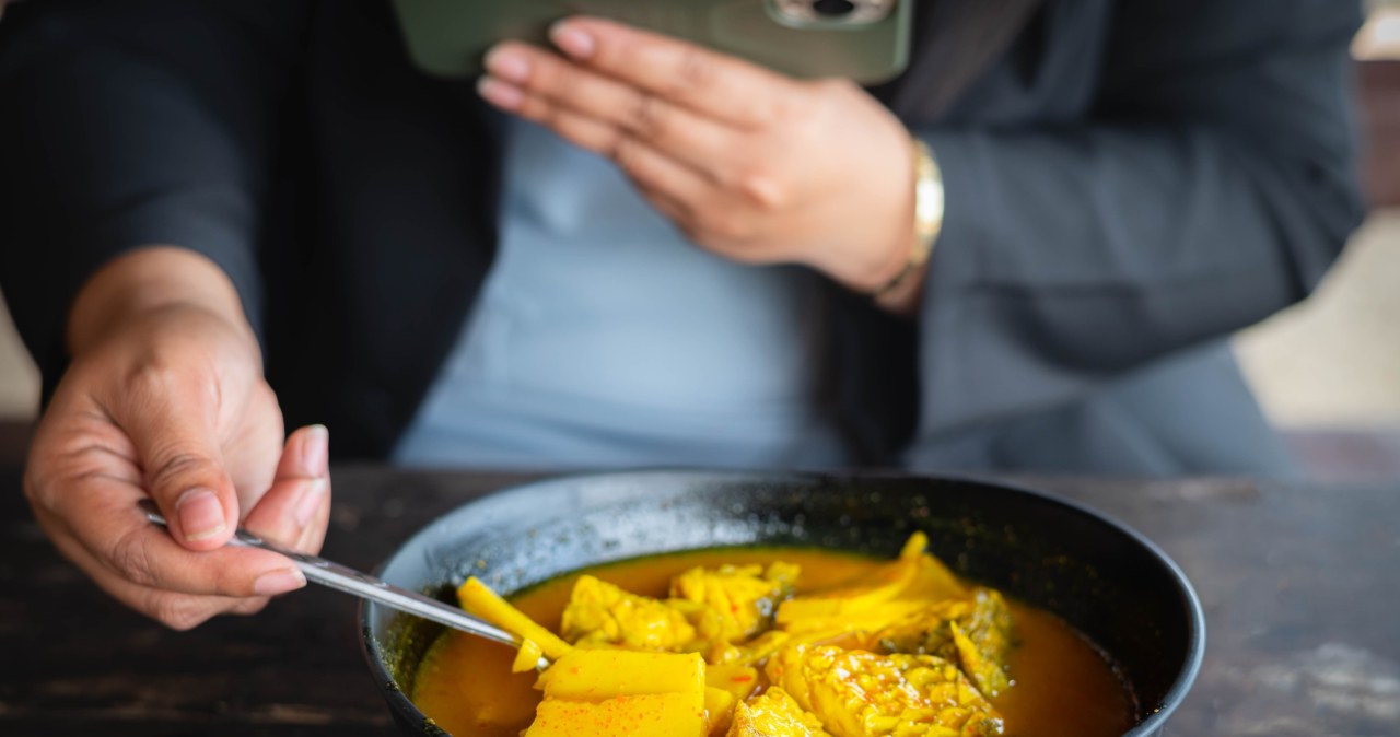 Ten sos z dodatkiem kurkumy wzmacnia odporność jak mało co. Idealny do obiadu