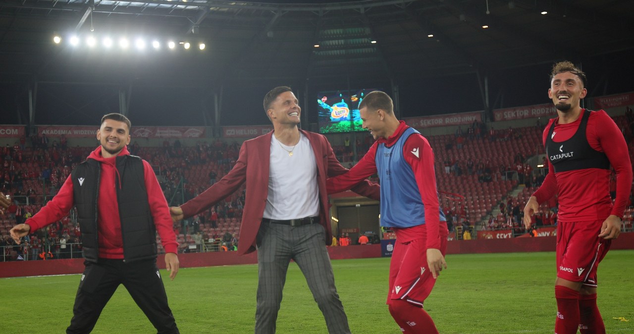 wiadomości,aktualności,Interia Prezes Widzewa wypalił o Rafale Gikiewiczu. 