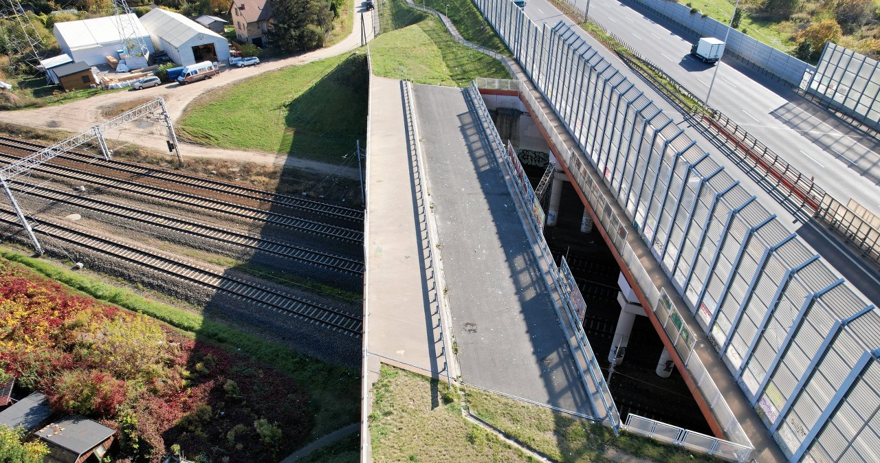 Kierowcy czekali 12 lat. Wiadukt widmo wreszcie otwarty