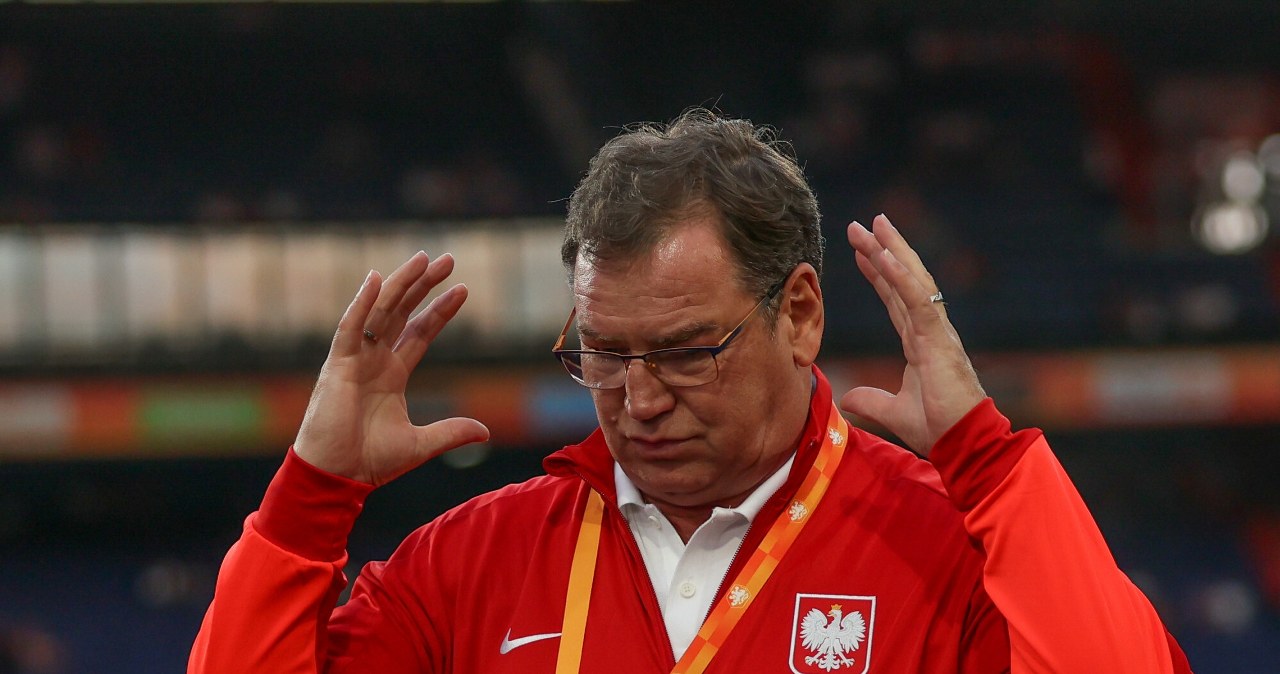 Osiem minut i koniec. Fatalne wieści dla Urbana. najważniejszy gracz wypada z gry