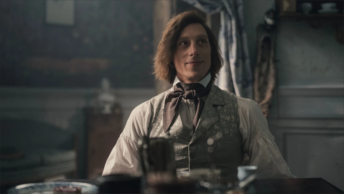 Film "Chopin, Chopin!" otworzy wieczorem 50. Festiwal Polskich Filmów Fabularnych w Gdyni. "To był Elvis. Tylko trochę wcześniej" - mówi o granej przez siebie postaci aktor Eryk Kulm. 